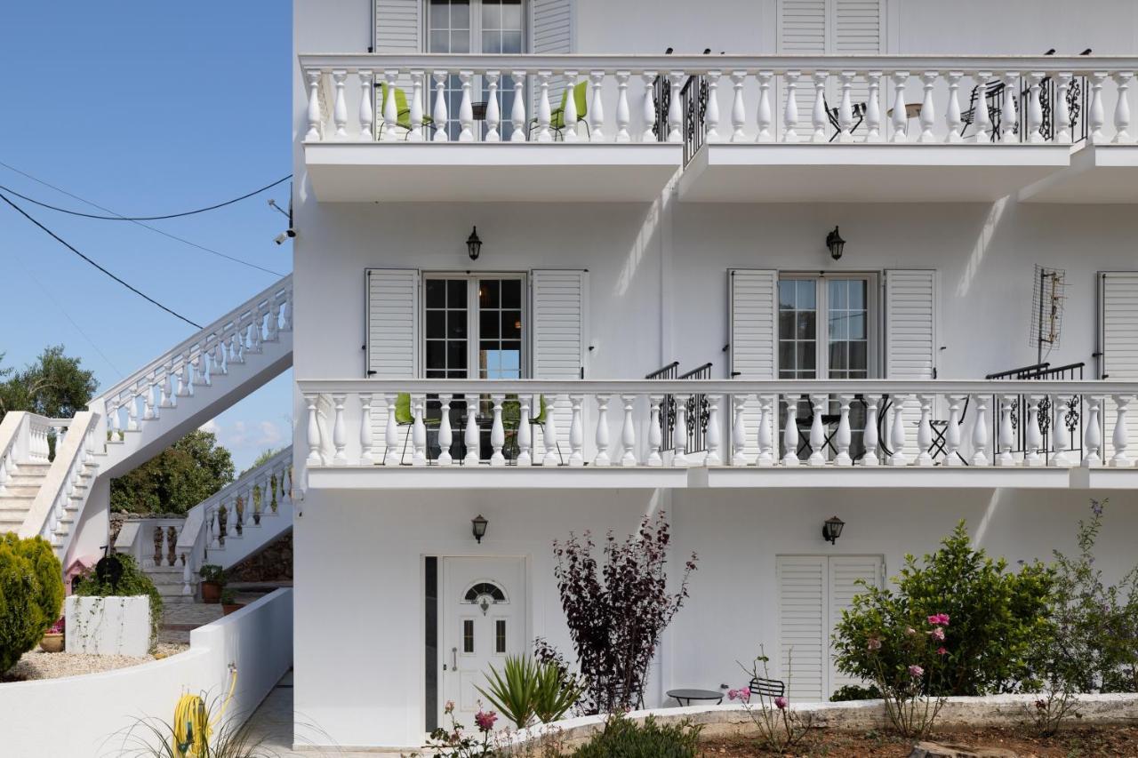 White House Studios & Apartments Argostoli  Exterior photo